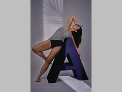 UNIQUE-ANITA-7378